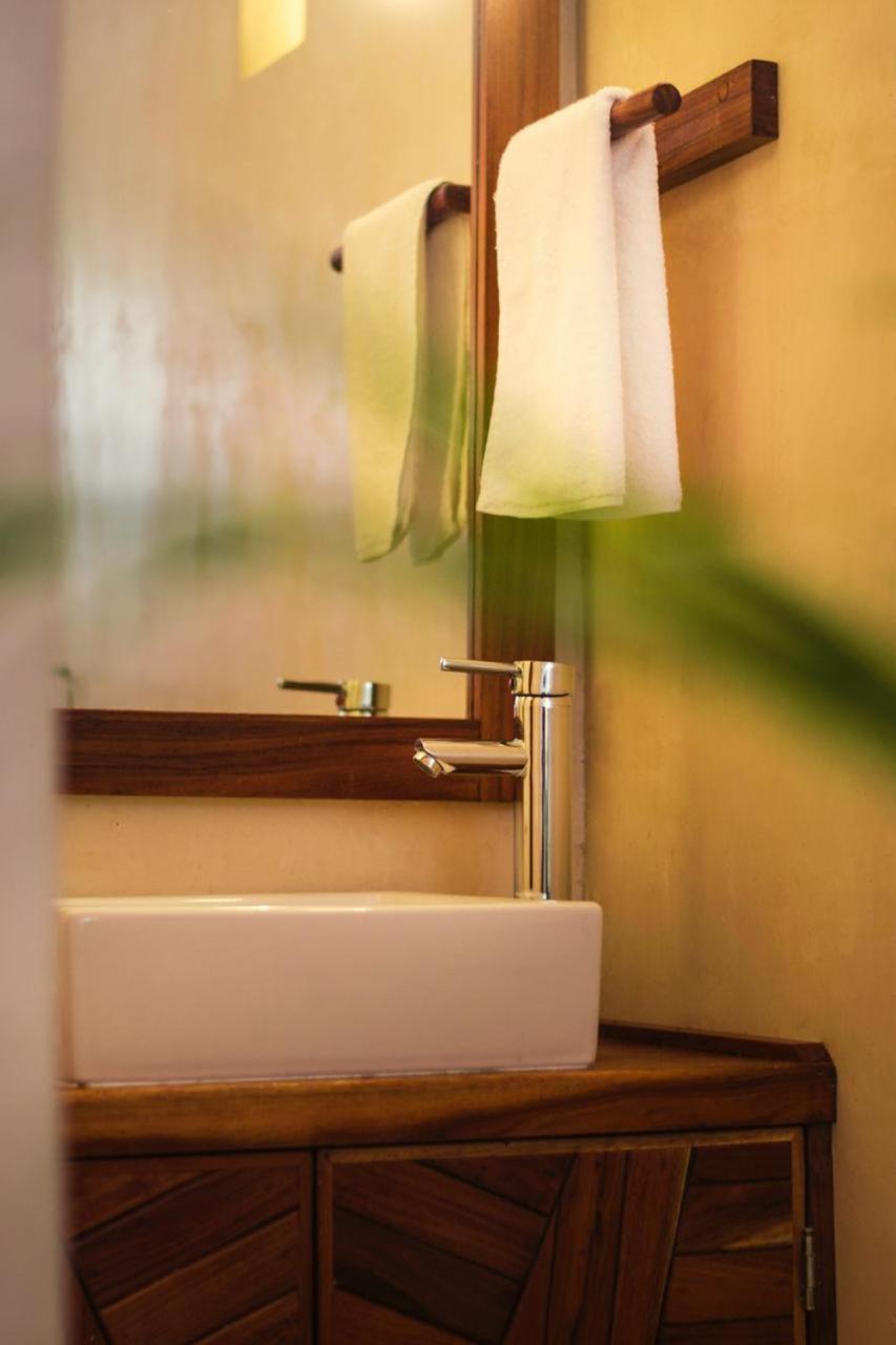 Alcobas Del Mar Hotell Holbox  Eksteriør bilde